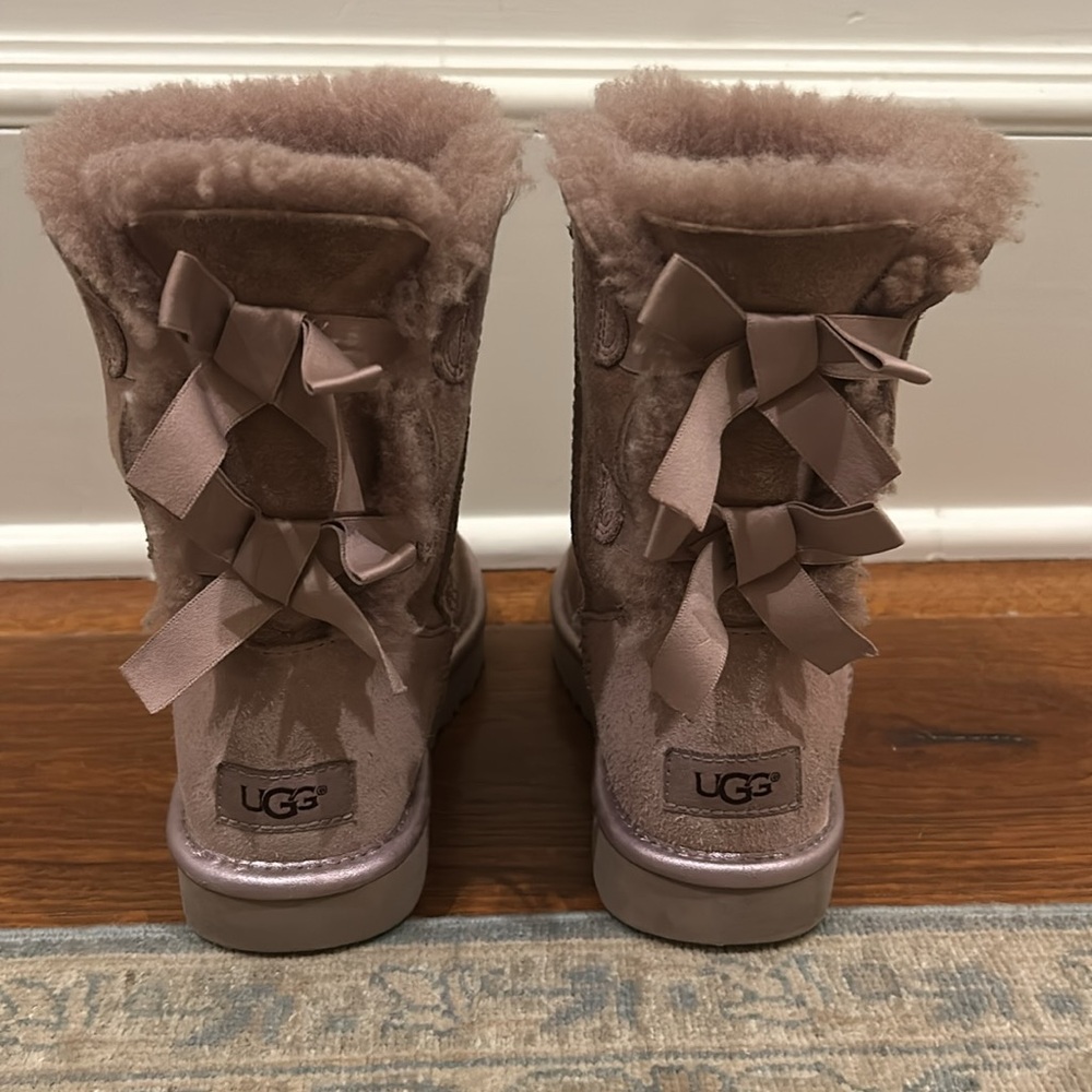 UGG boots - Picture 2 of 8